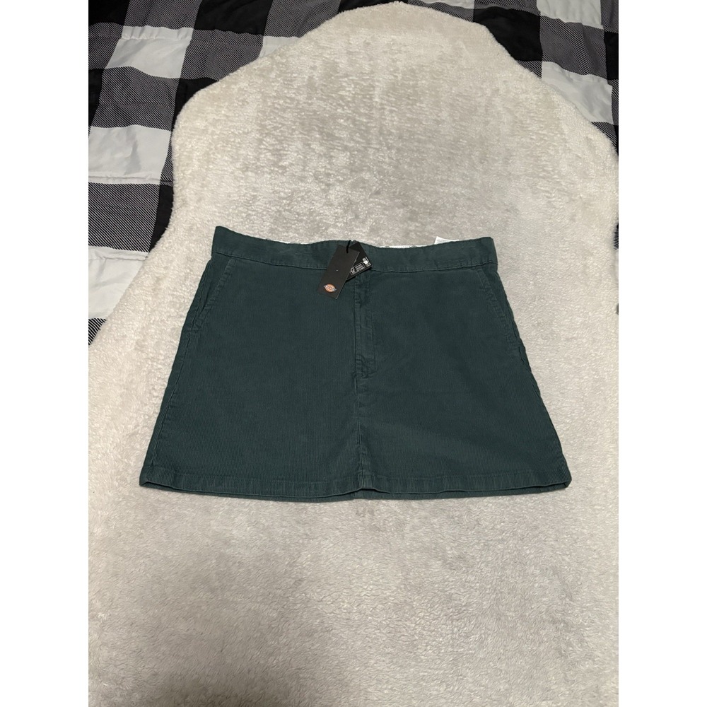 New Dickies Women's Corduroy Mini Skirt Lincoln Green Size 30 Straight Casual